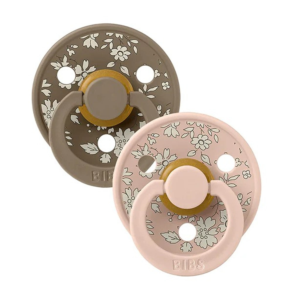 Bibs Liberty Set 2 Ciucci Tettarella Tonda In Lattice Di Gomma Naturale Mattone E Rosa 6-18 Mesi