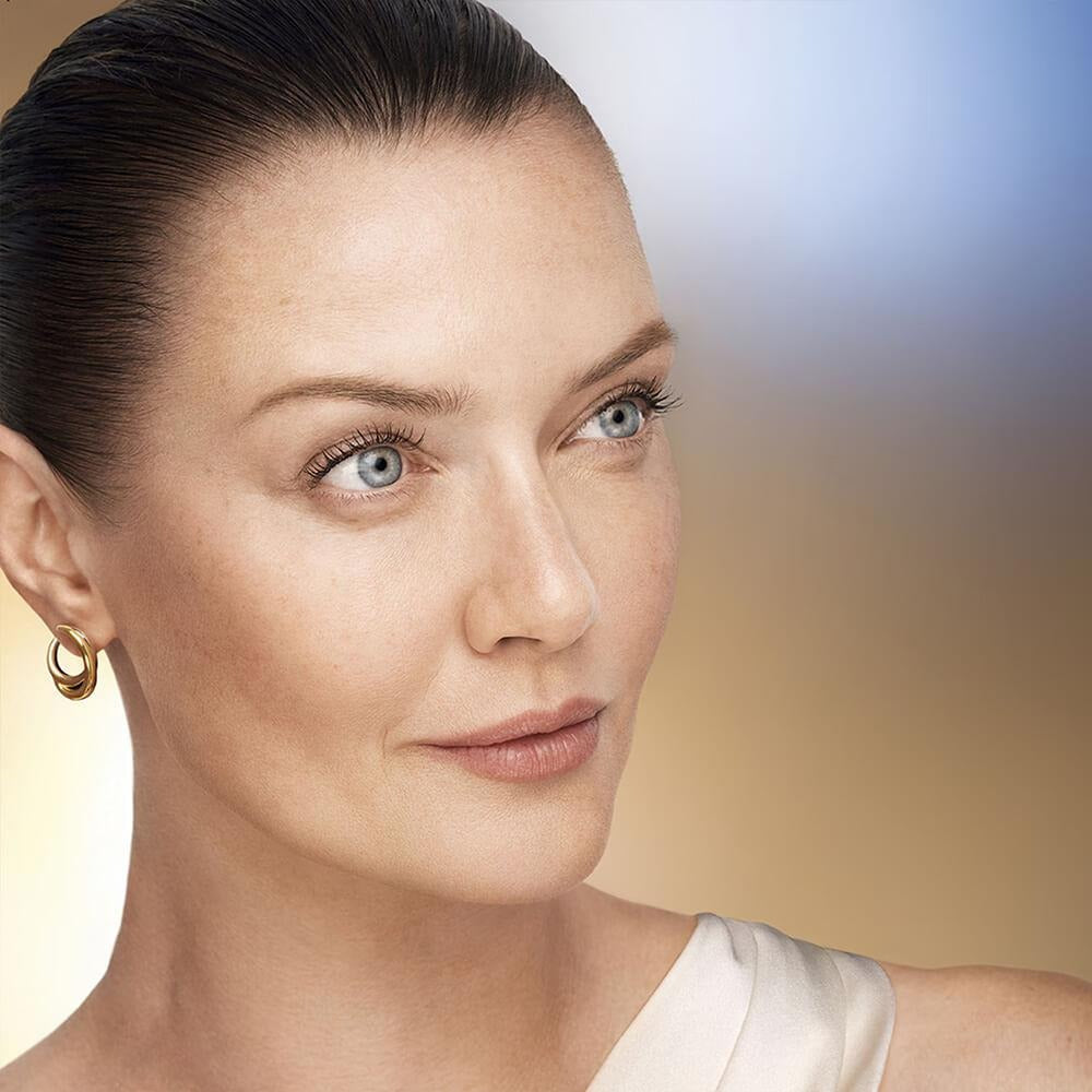 Estée Lauder Revitalizing Supreme+ Sculpting Face Serum