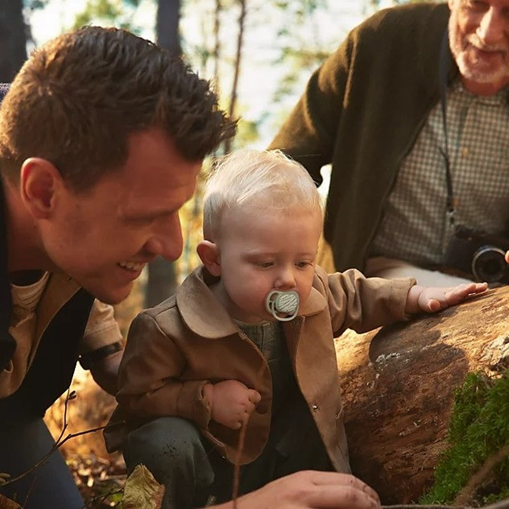 Philips Avent Ultra Colors Of Nature Succhietti Ortodontici Verde E Giallo Con Foglie 18+ Mesi 2 Pezzi
