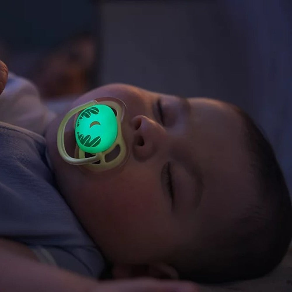 Philips Avent Ultra Air Day & Night Succhietti Ortodontici Giallo E Verde Con Luna 0-6 Mesi 2 Pezzi